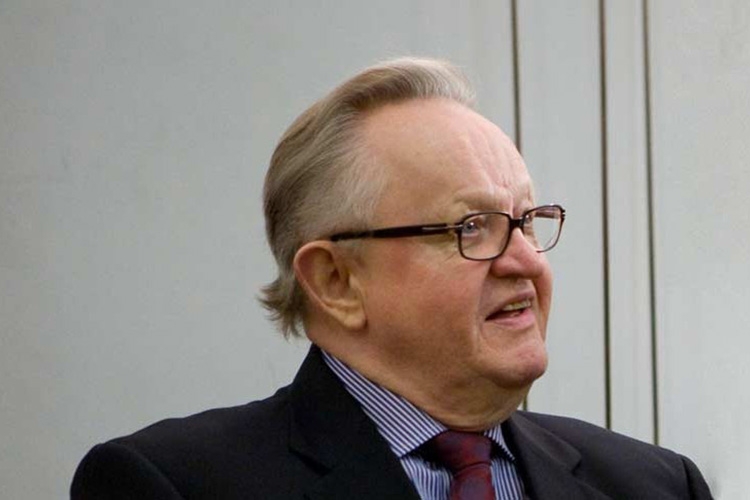 
<span>Martti Ahtisaari</span>
